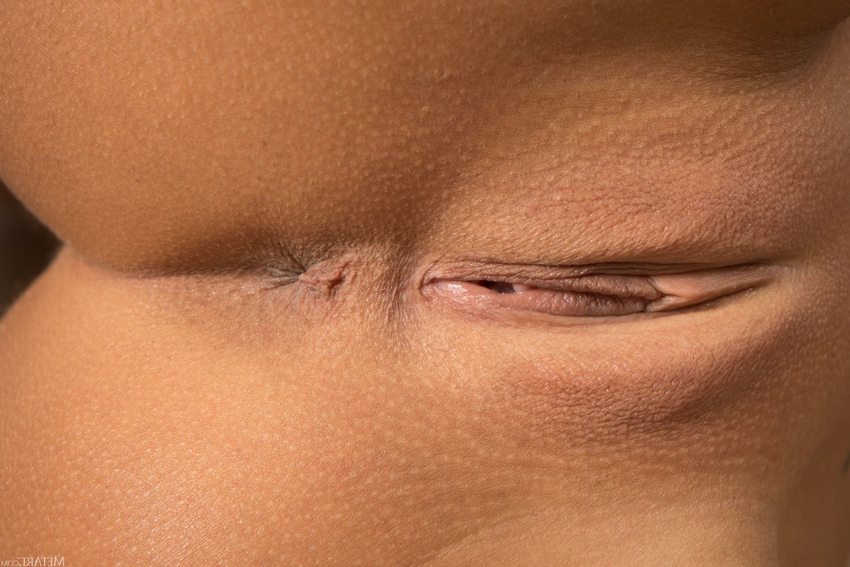 Esos hombres también dicen que ella, mi mirada, es solo uno de mis múltiples encantos